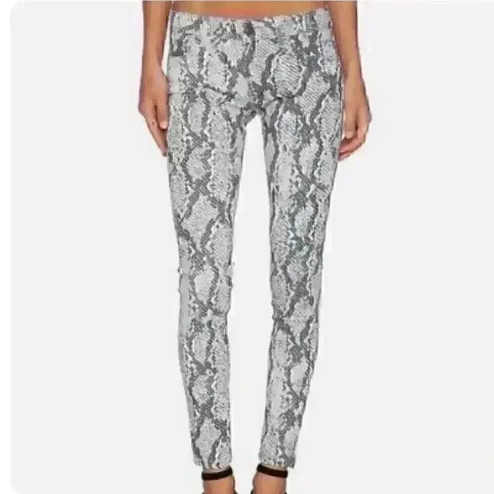 DL1961 Grey Snakeprint Skinny Jeans Size 27